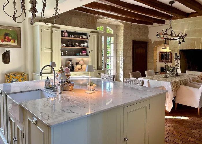 Manoir Des Arts * Allonnes (Maine-et-Loire)